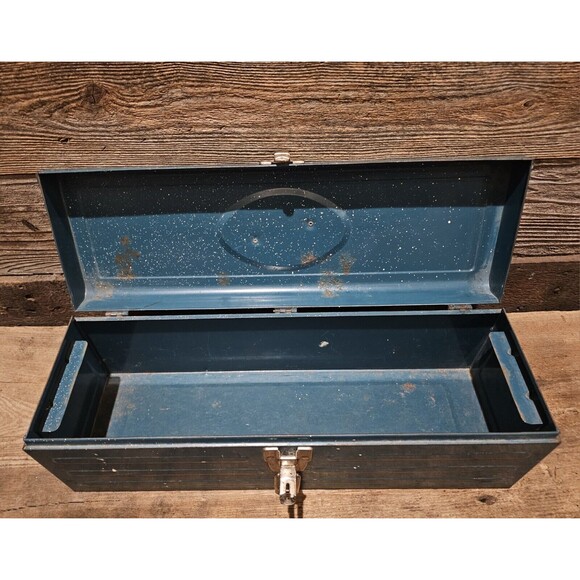 Antique/Vintage Union Steel Chest Corporarion Toolbox/Fishingbox Made In USA - Picture 8 of 11